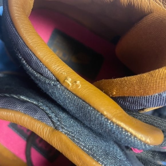 Nike LeBron James - Picture 6 of 6